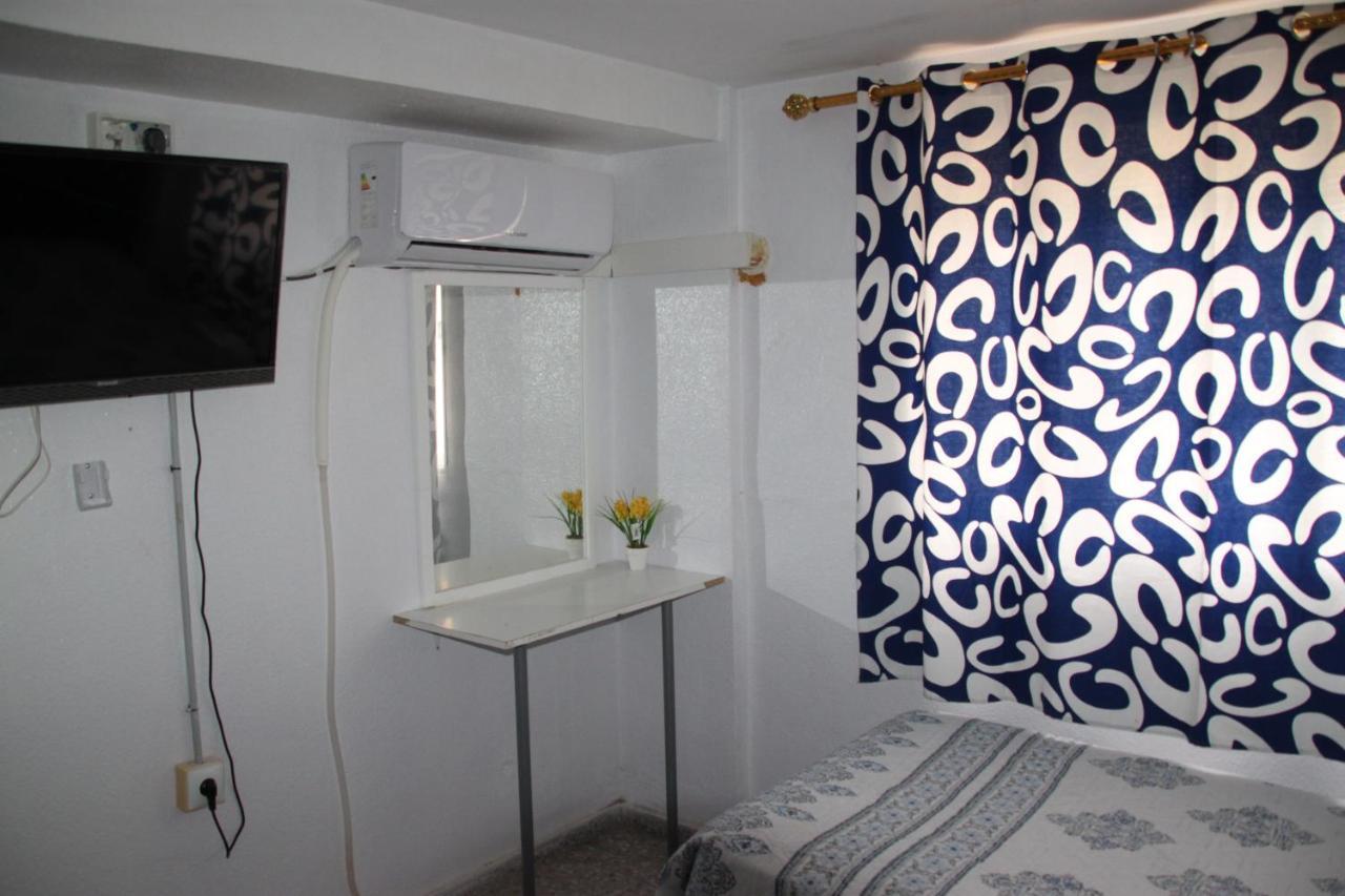 Pension La Lambra Azul Аліканте Екстер'єр фото