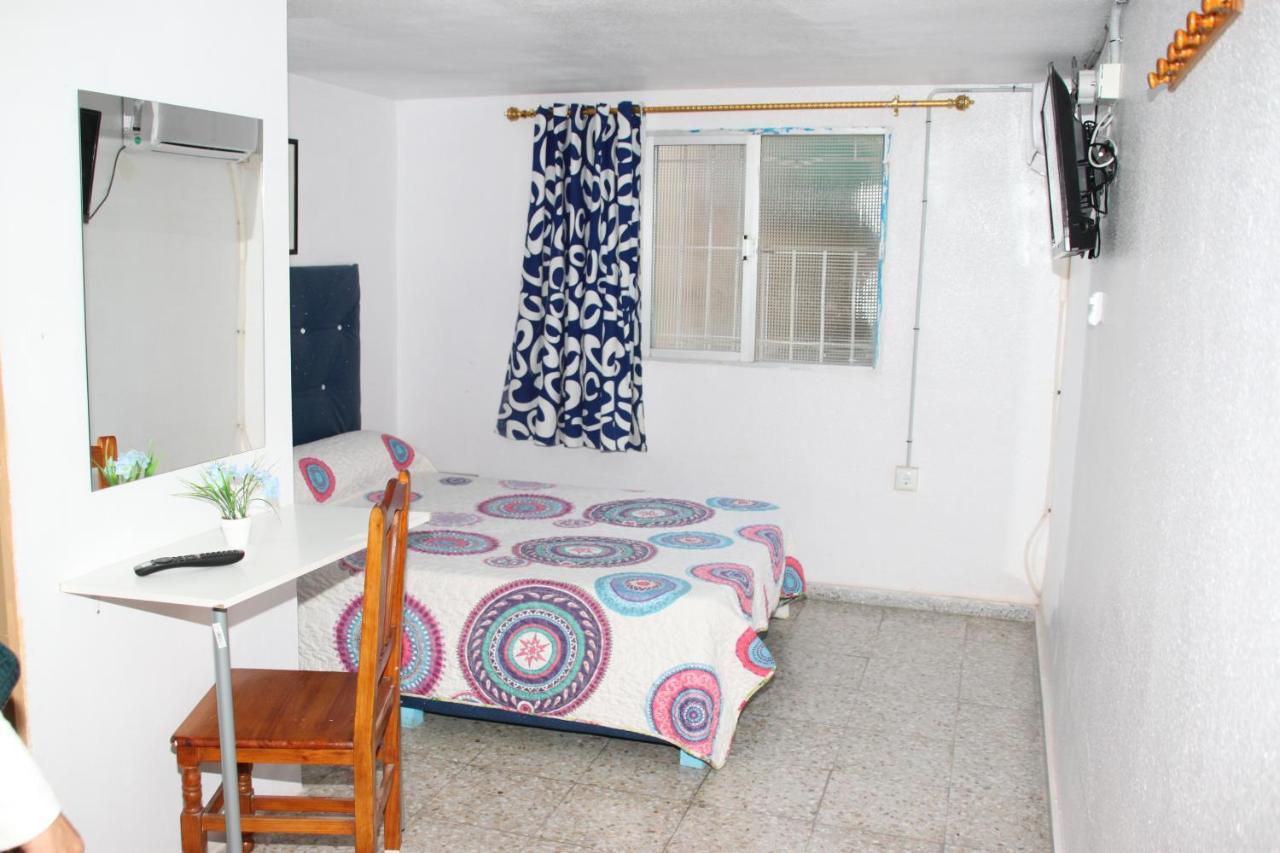 Pension La Lambra Azul Аліканте Екстер'єр фото